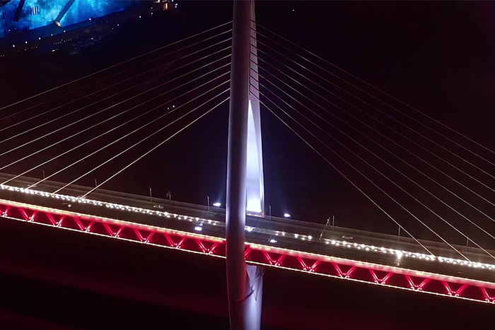 ��������˸������