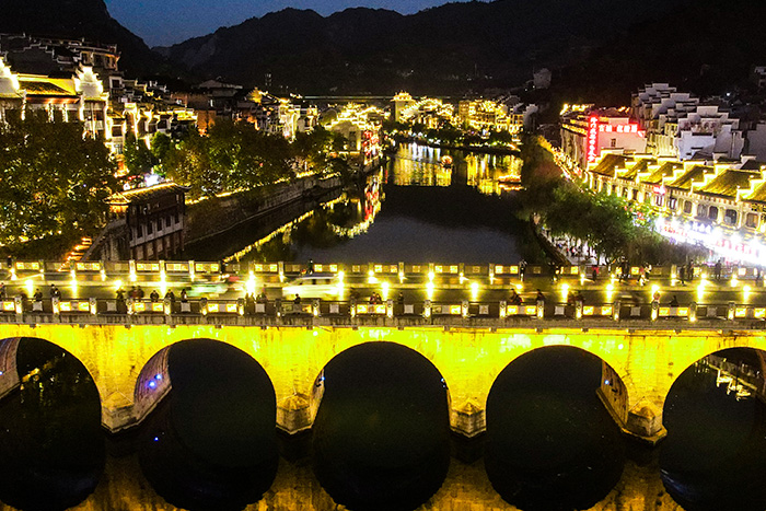 ����ҹ����������