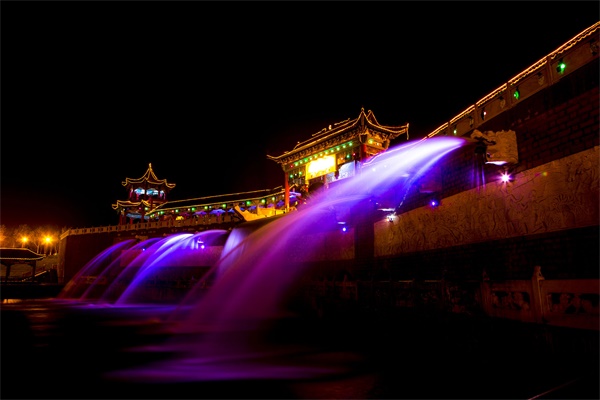 ���ξ�����������������������ο͵�Ŀ��