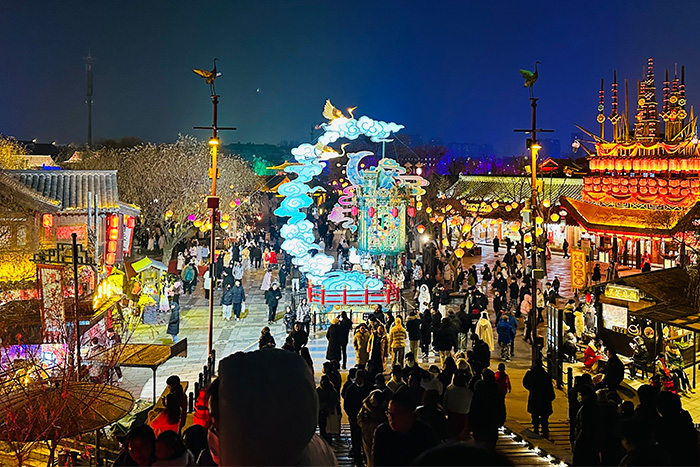 ����ҹ�ε���˸������