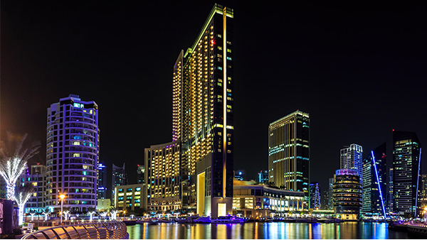 �����Ż������淶�Ķ�����ɫ��������������������