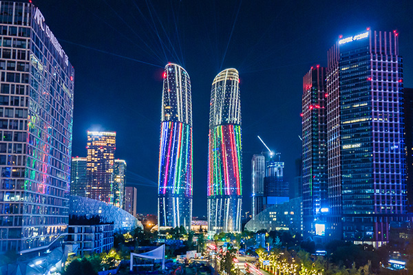 ����������