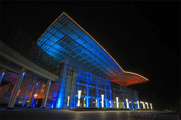 ���ᾰ����������