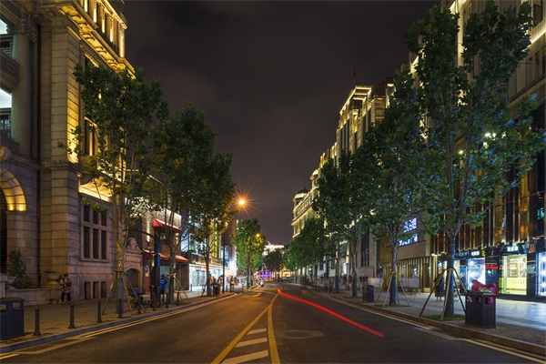 ����ҹ������˸��